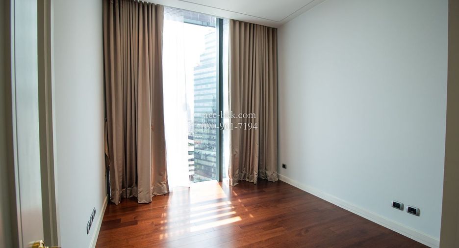 Condo en venta de 3 habitaciones en Khlong Toei, Bangkok