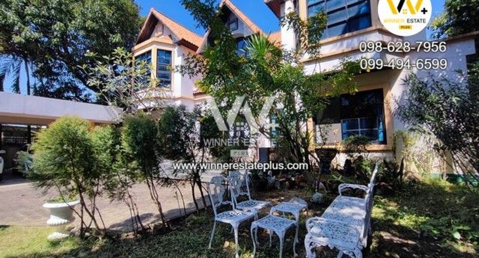 À vendre 5 chambres maison à Huai Khwang, Bangkok