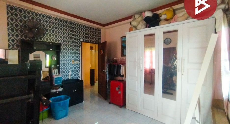 For sale 4 bed house in Nakhon Chai Si, Nakhon Pathom