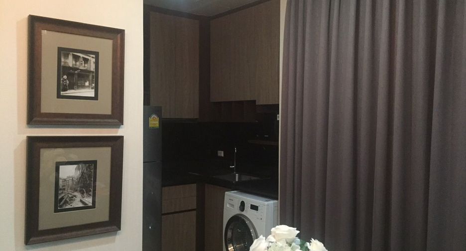 For sale 2 bedrooms condo in Khlong Toei, Bangkok