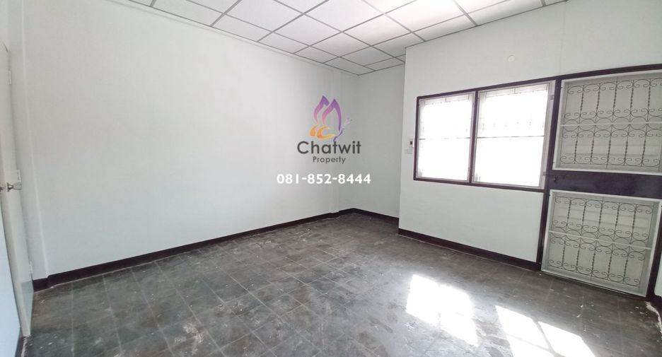 Продажа 2 спальни таунхаус в Mueang Samut Prakan, Самутпракан
