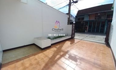 For sale 2 ベッドルーム townhouse in Mueang Samut Prakan, Samut Prakan