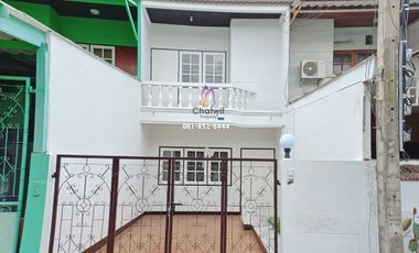 For sale 2 ベッドルーム townhouse in Mueang Samut Prakan, Samut Prakan