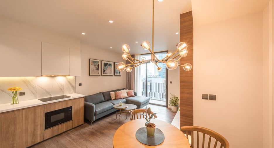 For rent 2 bedrooms condo in Khlong Toei, Bangkok