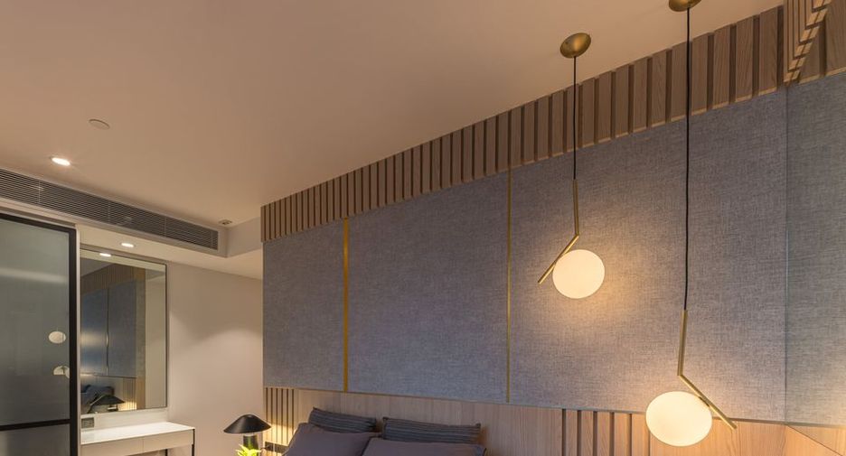For rent 2 bedrooms condo in Khlong Toei, Bangkok