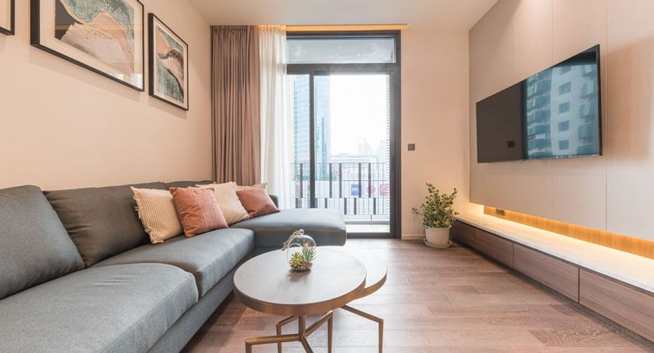 For rent 2 bedrooms condo in Khlong Toei, Bangkok