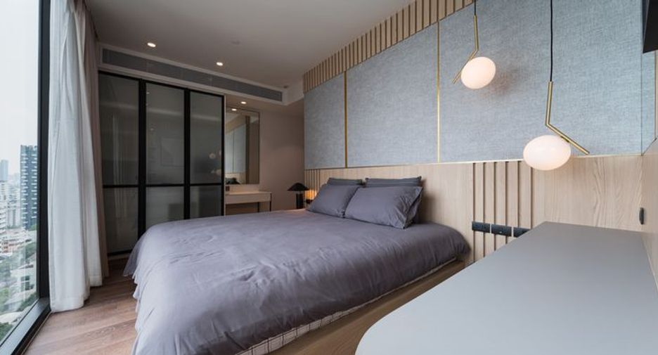 For rent 2 bedrooms condo in Khlong Toei, Bangkok