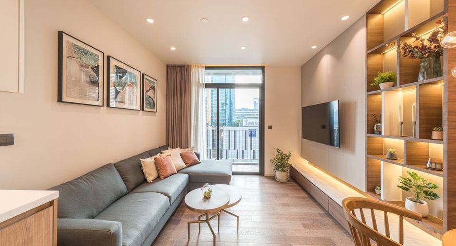 For rent 2 bedrooms condo in Khlong Toei, Bangkok