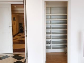 For sale 3 bedrooms condo in Pathum Wan, Bangkok