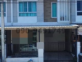 For rent 3 Beds townhouse in Bang Sao Thong, Samut Prakan