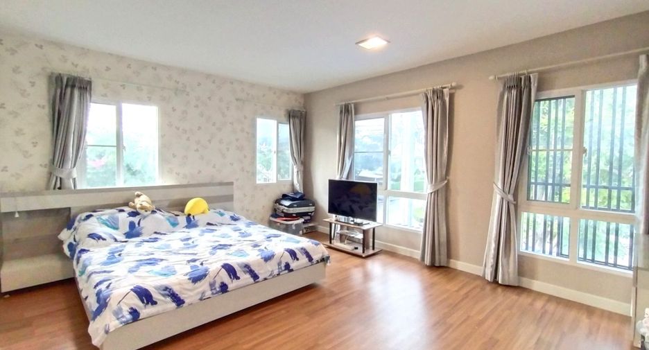 Haus zum Kauf mit 4 Zimmer in Sai Mai, Bangkok