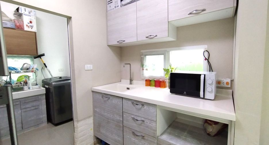 Haus zum Kauf mit 4 Zimmer in Sai Mai, Bangkok