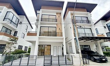 For sale 3 bedrooms house in Saphan Sung, Bangkok
