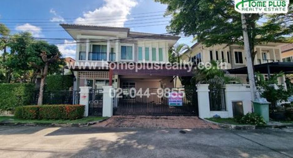 For sale 4 Beds house in Khan Na Yao, Bangkok