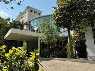 For sale retail Space in Bangkok Yai, Bangkok