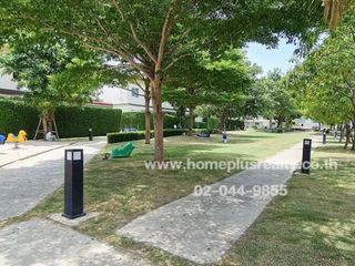 For sale 4 bedrooms townhouse in Sai Noi, Nonthaburi