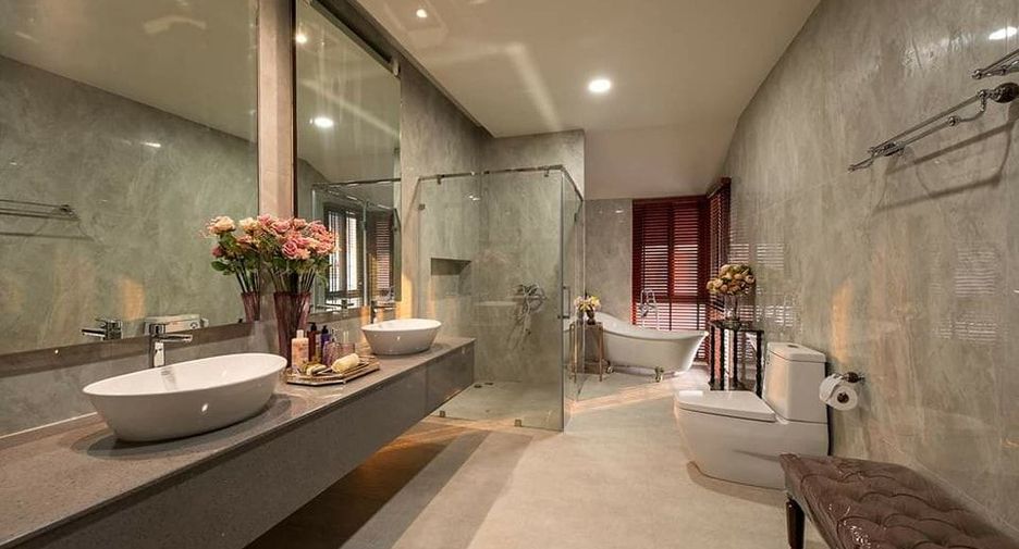 Villa en venta de 5 habitaciones en Saraphi, Chiang Mai