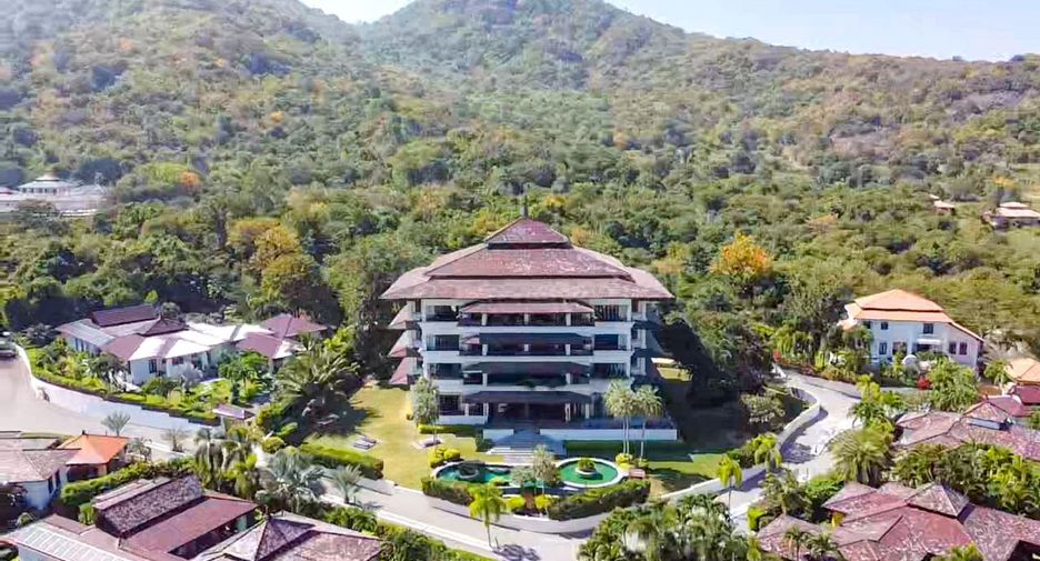 For sale 3 bed apartment in Hua Hin, Prachuap Khiri Khan