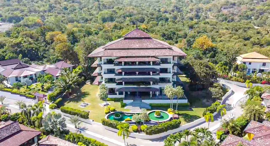 For sale 3 bed apartment in Hua Hin, Prachuap Khiri Khan