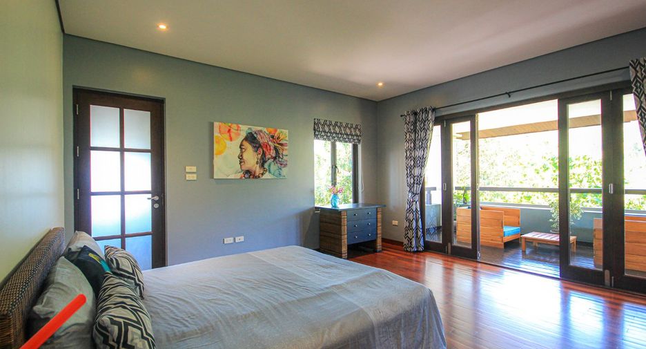 For sale 3 bed apartment in Hua Hin, Prachuap Khiri Khan