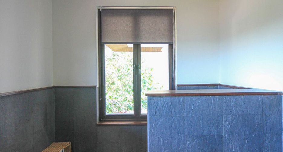 For sale 3 bed apartment in Hua Hin, Prachuap Khiri Khan