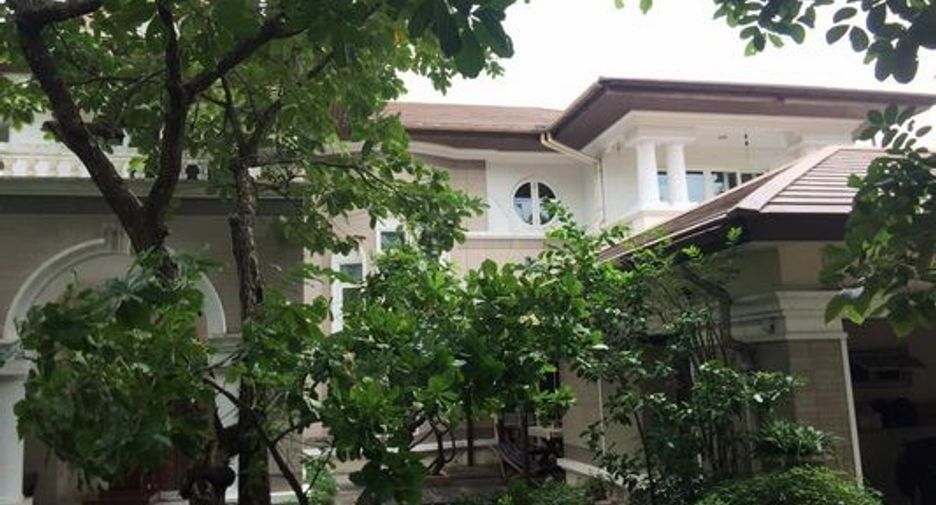 À louer et à vendre 4 chambres maison à Bang Khen, Bangkok