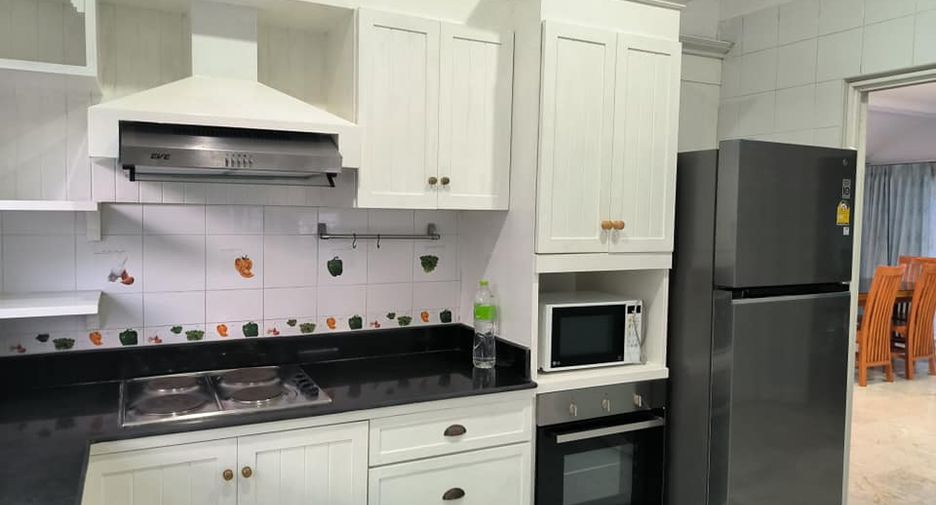 For rent 3 bedrooms house in Mueang Chiang Mai, Chiang Mai
