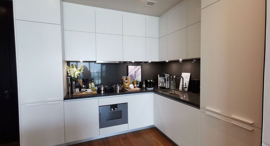 For sale 1 bed condo in Khlong San, Bangkok