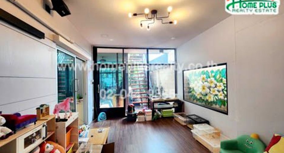 À vendre 4 chambres maison à Bang Kruai, Nonthaburi