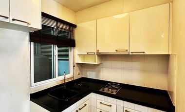 For sale 3 ベッドルーム townhouse in Lat Phrao, Bangkok