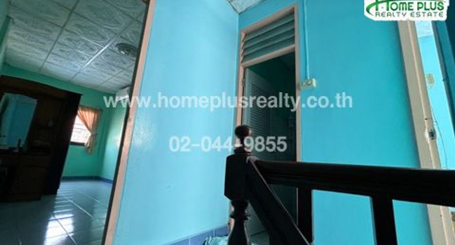 Casa adosada en venta de 2 habitaciones en Bang Khen, Bangkok