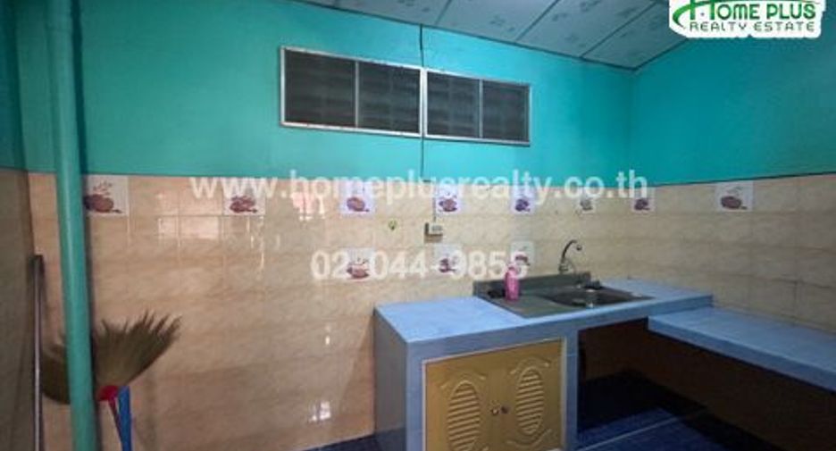 Casa adosada en venta de 2 habitaciones en Bang Khen, Bangkok