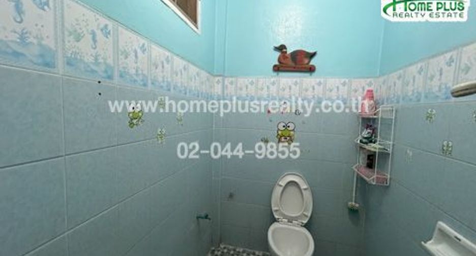 Casa adosada en venta de 2 habitaciones en Bang Khen, Bangkok