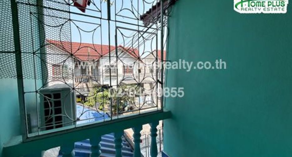 Casa adosada en venta de 2 habitaciones en Bang Khen, Bangkok