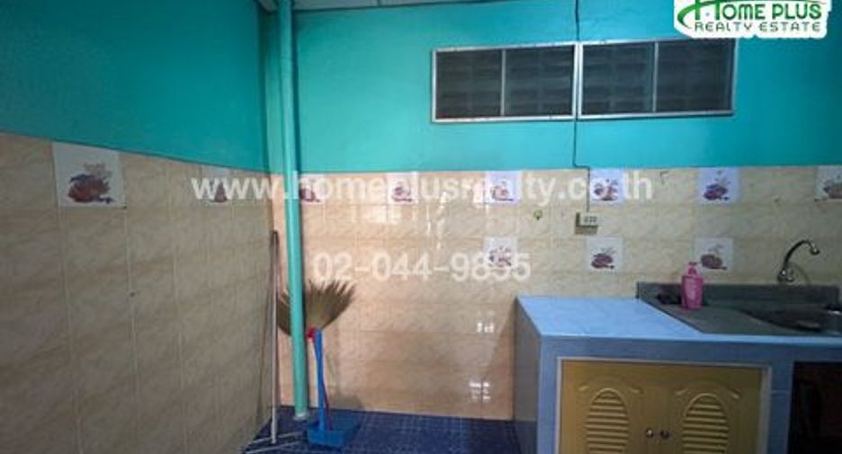 Casa adosada en venta de 2 habitaciones en Bang Khen, Bangkok