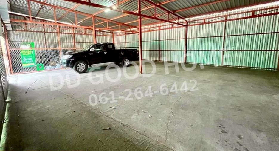 For rent 10 bedrooms warehouse in Mueang Chiang Mai, Chiang Mai