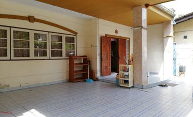 Reihenhaus zur Miete und zum Kauf mit 4 Zimmer in Bueng Kum, Bangkok