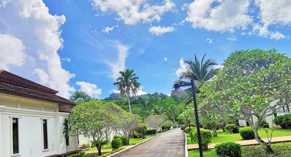 Villa en alquiler y en venta de 5 habitaciones en Thalang, Phuket
