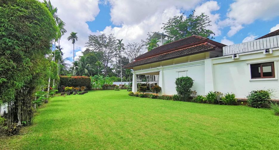 Villa en alquiler y en venta de 5 habitaciones en Thalang, Phuket