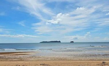 Grundstück zum Kauf in Bang Saphan, Prachuap Khiri Khan