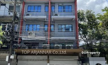 For sale 9 Beds retail Space in Chatuchak, Bangkok