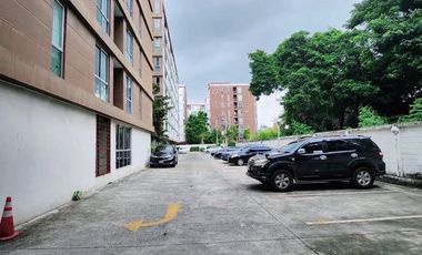 Wohnung zum Kauf mit 1 Zimmer in Bang Kapi, Bangkok