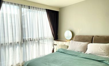 For sale 2 bedrooms condo in Huai Khwang, Bangkok