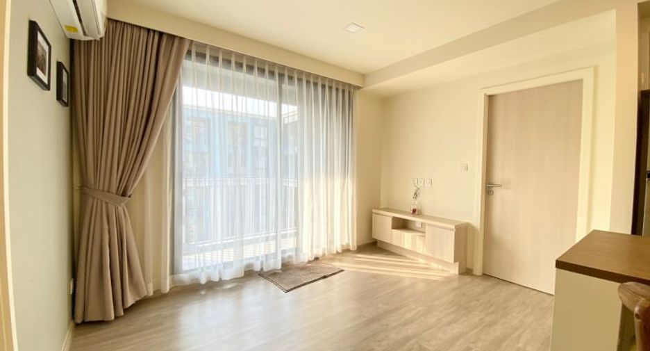 For sale 2 bedrooms condo in Huai Khwang, Bangkok