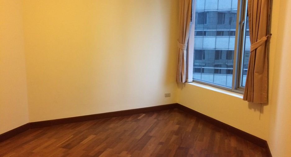 For sale 3 bedrooms condo in Pathum Wan, Bangkok