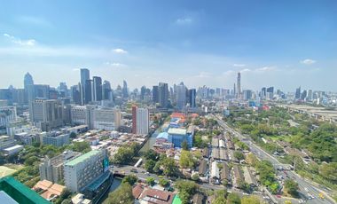 Condo en venta de 2 habitaciones en Khlong Toei, Bangkok