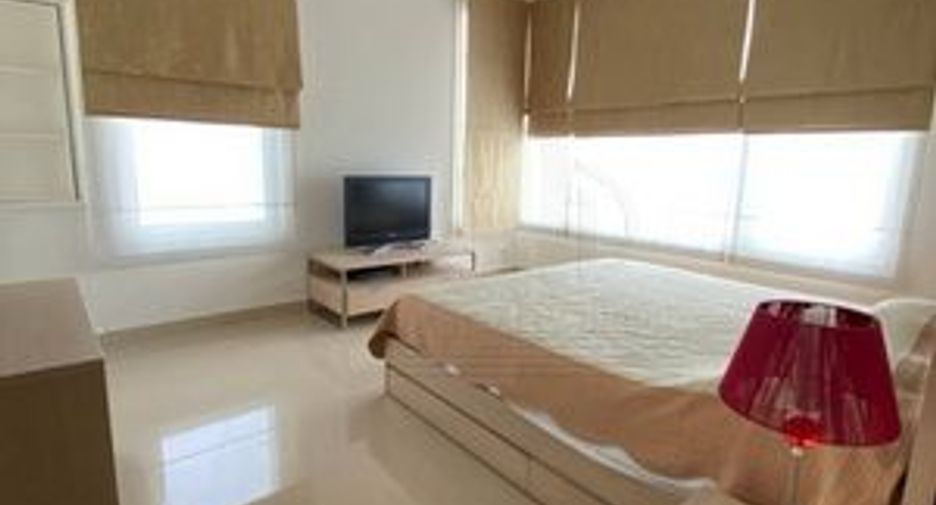 Condo en alquiler de 2 habitaciones en Khlong Toei, Bangkok