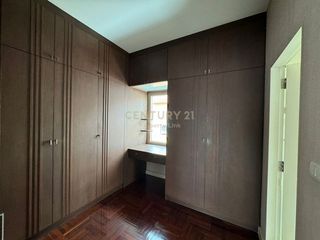 For rent and for sale 5 bed house in Mueang Samut Sakhon, Samut Sakhon