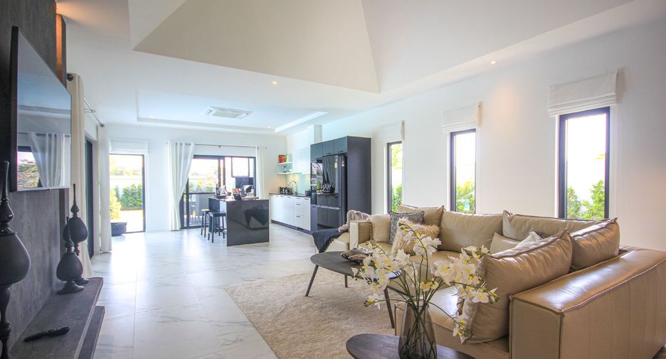 À vendre 3 chambres villa à Hua Hin, Prachuap Khiri Khan