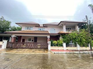 For Rent 7 Bedroom House In Saraphi, Chiang Mai
